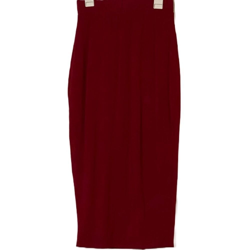 Drosa Berry Stretch Pencil Skirt